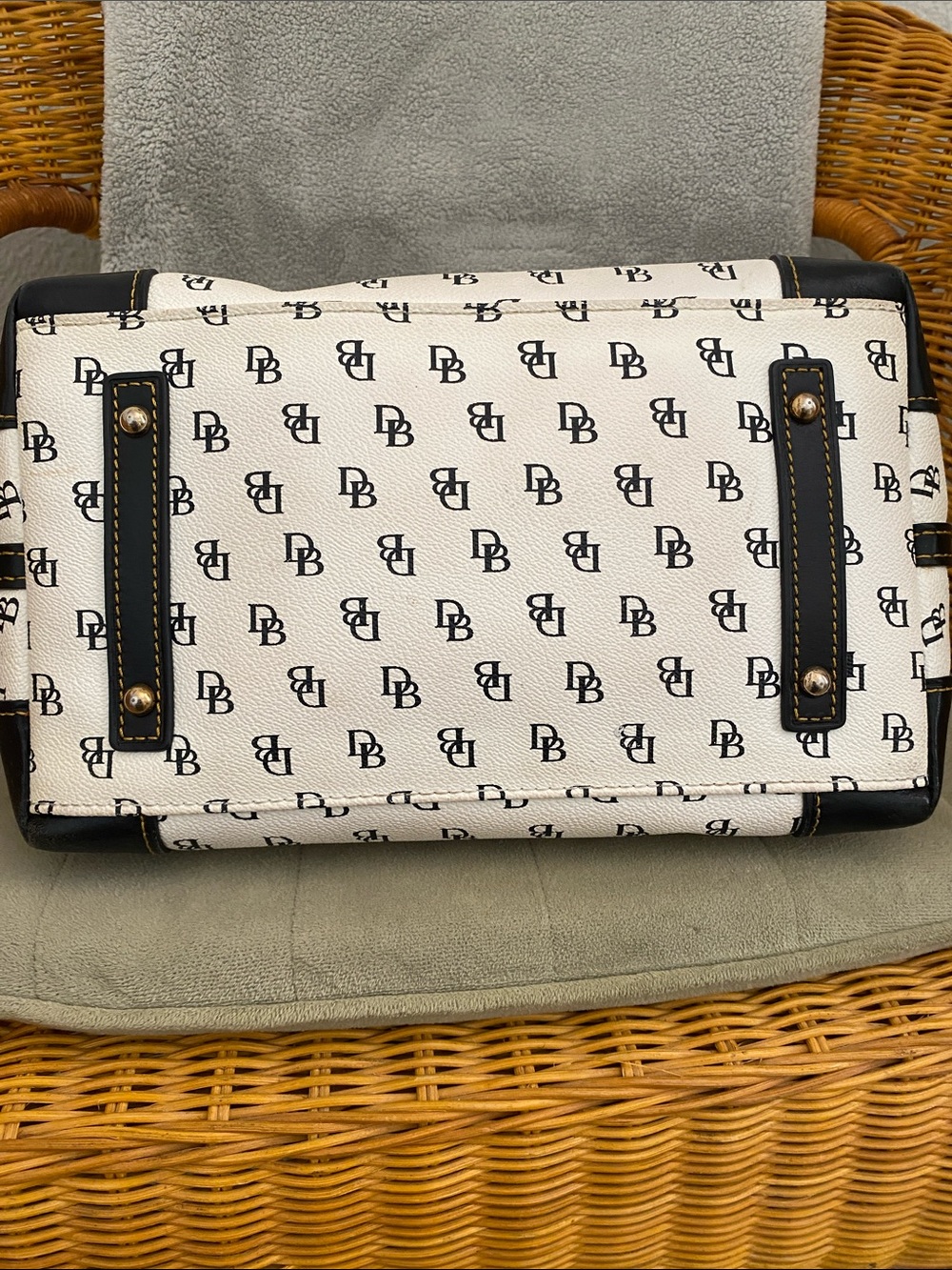 Dooney & Bourke Black & White Logo Monogrammed Satchel bag - Picture 7 of 12